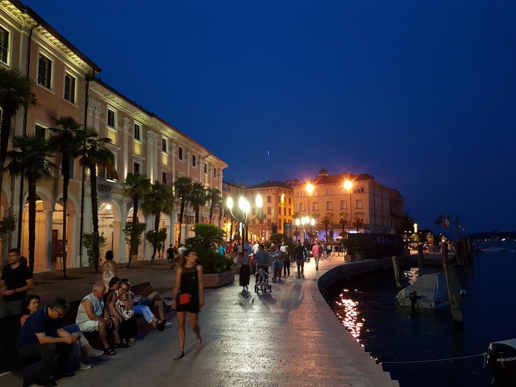 Residenza Teatro Vecchio Apartment Salo Exterior photo
